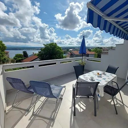 Apartament Kraljica Malinska