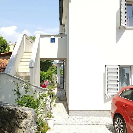 Kraljica Apartment Malinska