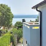 Kraljica * Malinska