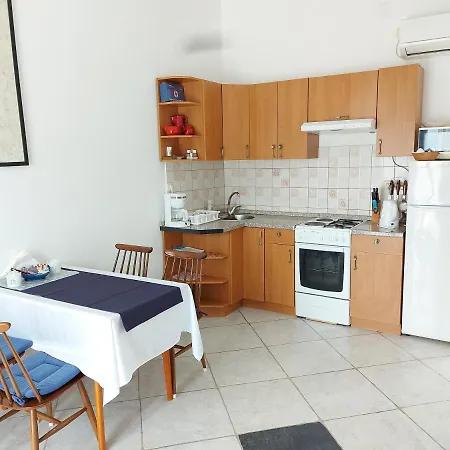 Kraljica Апартаменты Малинска