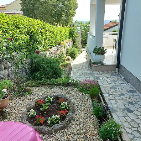 Kraljica Апартаменты